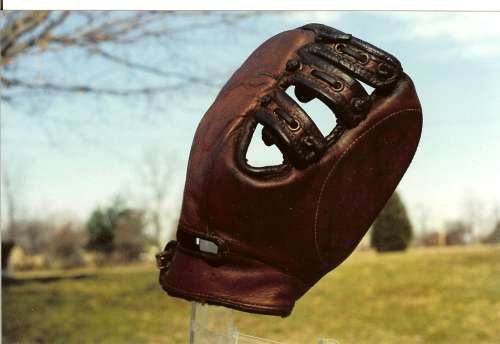 Unique Web Basemitt Back
